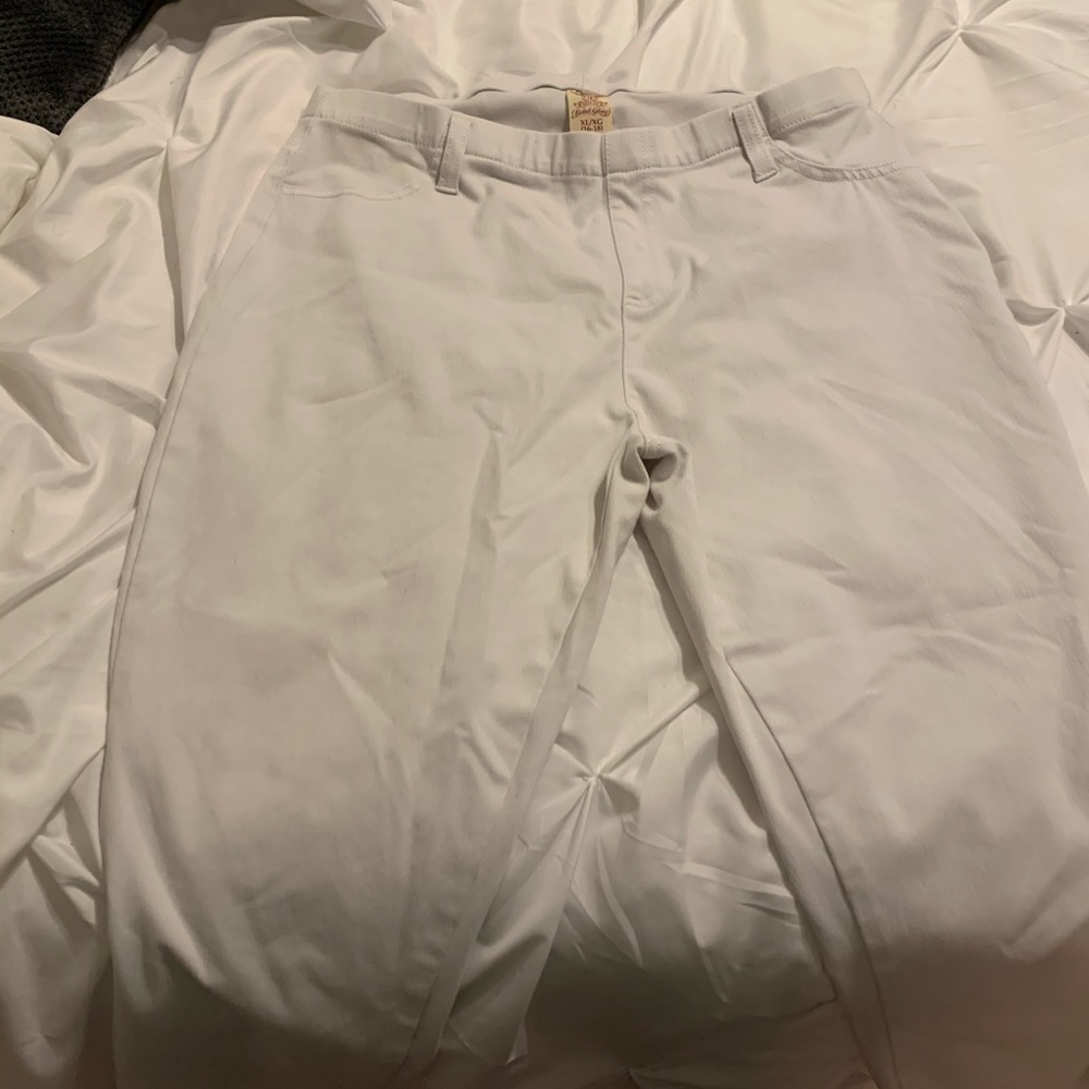 White jeggings